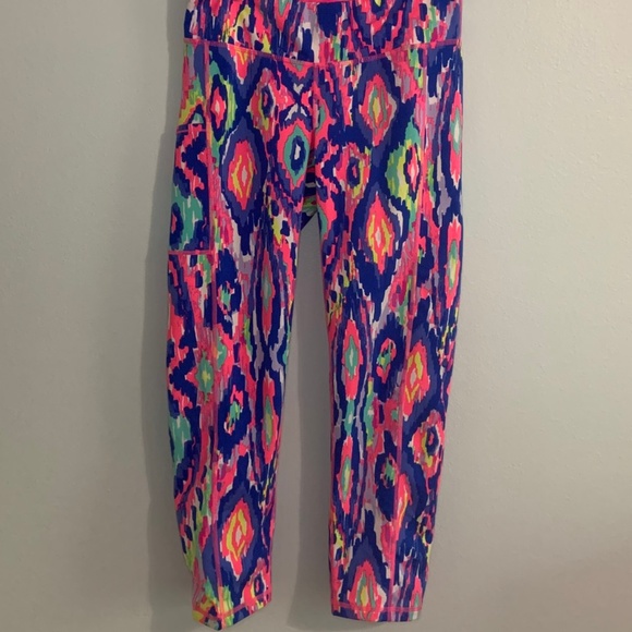 Lilly Pulitzer Pants - Lilly Pulitzer Luxletic Cropped Legging Size M
